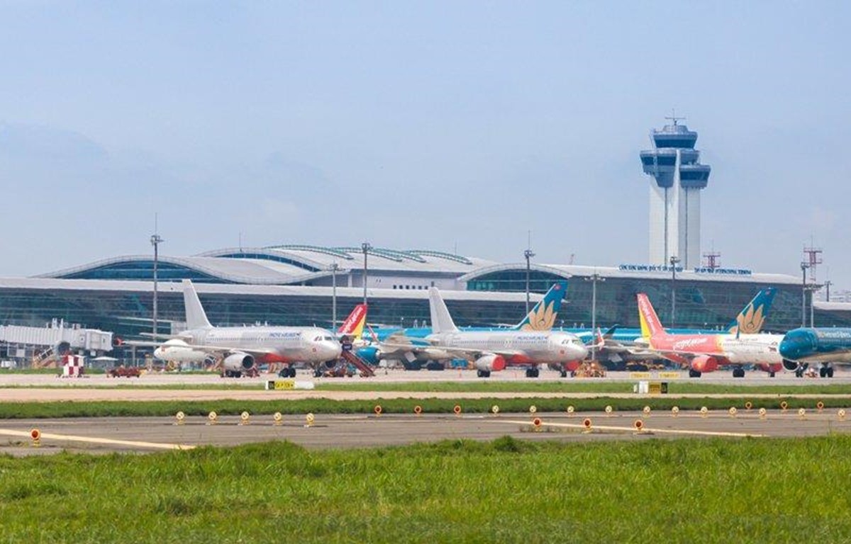 Thuê xe đi sân bay Tân Sơn Nhất